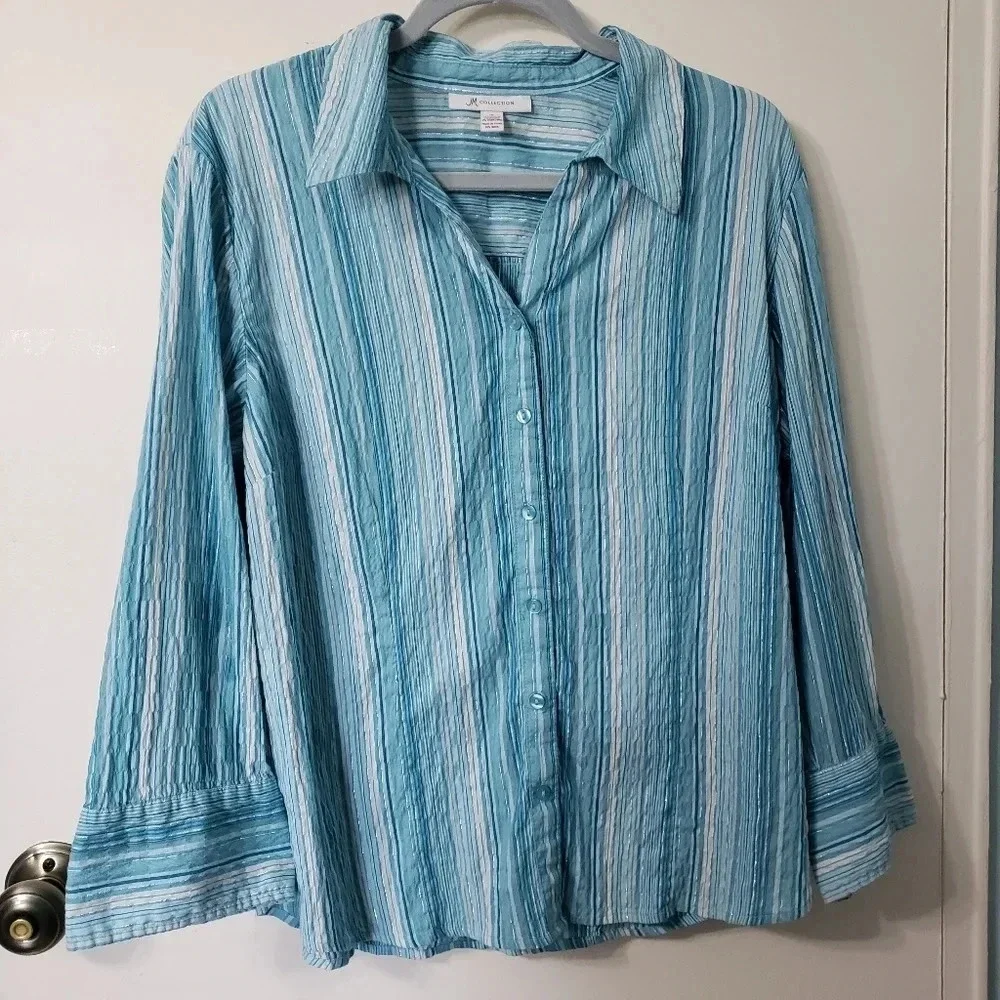 JM Collection Blue Button Down - Picture 1 of 13